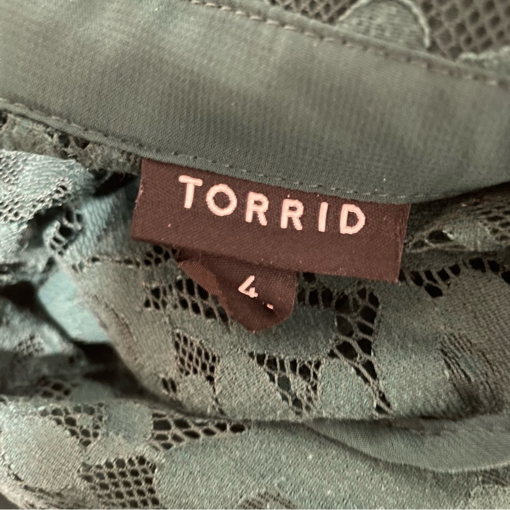 Torrid Madison Lace Button Down Blouse Shirt Green Plus Size 4 4X - Picture 9 of 9